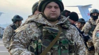 Qazaxıstandakı erməni əsgərin fotosu ələ salındı 