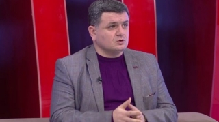 “Məbləğin bu həddə çatdırılması kimlərinsə marağındadır" - Ekspertdən "BakıKart" açıqlaması 