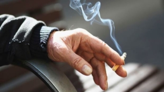 Siqaret kötüyünü yerə atan 10 nəfər CƏRİMƏLƏNDİ 