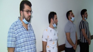 Bakıda yaşadığı evi qəlyanxanaya çevirən şəxslər ələ keçdi - FOTO/VİDEO 