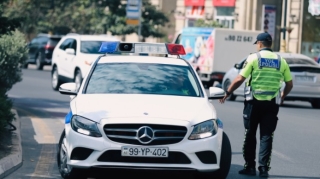 DYP-dan yolun hərəkət hissəsində dayanan avtonəqliyyat sürücülərinə MÜRACİƏT 