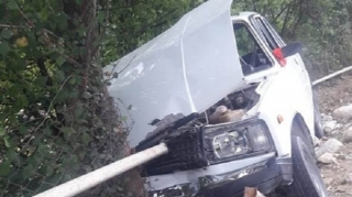 Biləsuvarda avtomobil qaz xəttinə çırpılıb, bir kənd qazsız qalıb 