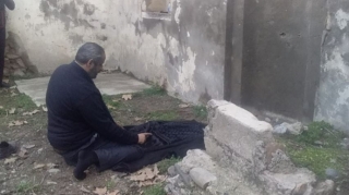 Liviyalı diplomat Zəngilanda dağıdılmış məsciddə namaz qıldı