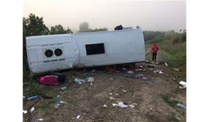 Turistləri daşıyan avtobus qəzaya uğradı: 17 yaralı - FOTO