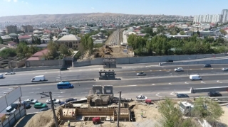 Строительство ж/д моста на автотрассе Баку-Сумгайыт завершится в ноябре