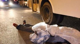 Hacıqabulda qadın avtobusun altına düşərək ölüb