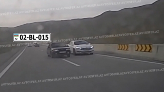 Şamaxı yolunda ölümə gedən sürücü iki dəfə qəza təhlükəsi yaratdı - FOTO - VİDEO 