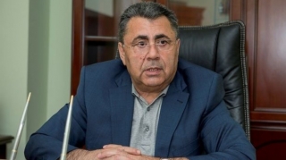 Şeyxin deputat qardaşından səhvlərlə dolu yeni “Facebook” statusu  - FOTO