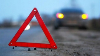 İmişlidə iki avtomobil toqquşub - ana və oğlu xəsarət alıb 