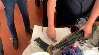 Əvvəllər məhkum olunmuş şəxsdən “Kalaşnikov”  aşkar edilib   - FOTO - VİDEO