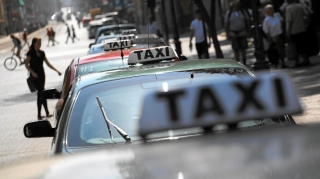 Ötən il fiziki şəxslərin taksi ilə sərnişin daşınmasında payı 59% təşkil edib 