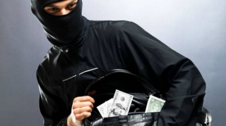 Azərbaycanda bankdan 228 min manat oğurlayan əcnəbiyə hökm oxunub