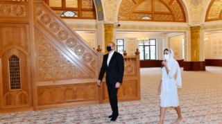 Prezidentlə xanımı “Fatimeyi Zəhra” məscidində - FOTO - VİDEO 