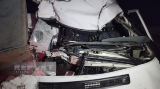 Kürdəmirdə “Ford” “KamAZ”la toqquşdu: ölən və yaralanan var 