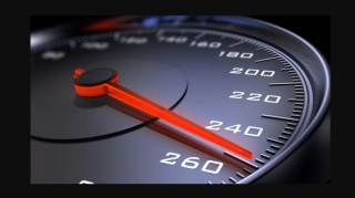 Sürət həddini aşmağa görə məhkəmə sərnişini cəzalandırdı   