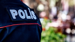 Yevlaxda azyaşlını döyən polis işdən çıxarılıb 