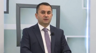 “Ölkədə hamı əxlaqlı imiş, bir o kişidən başqa” - Nazir müşaviri - FOTO 