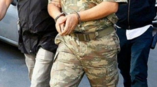 Müdafiə Nazirliyinin sabiq idarə rəisinin cəzası azaldıldı 