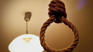 Bakıda kişi intihar edib