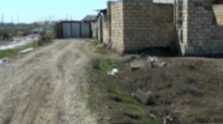 Biləsuvarın Zəhmətabad kəndinin yolları yararsız hala düşüb  - FOTO