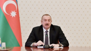 Prezident: "Qarabağda və Naxçıvana gedən dəmir yollarını bərpa edəcəyik" 