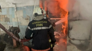 Nərimanovda təmir sexində yanğın oldu - VİDEO 