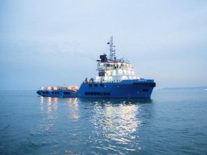 Dənizdə köməksiz qalan şəxlərin xilas edilməsi üçün gəmi göndərildi