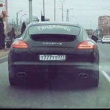 Gəncəli sürücü Rusiyada "Porsche" ilə belə etdi - FOTO