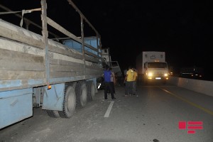 Hacıqabulda ağır yol qəzasında sürüclərdən biri ölüb - FOTO