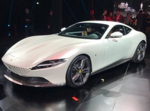 “Ferrari Roma”: yeni quruluşla tarixi dizaynın kəsişməsində                   - FOTO