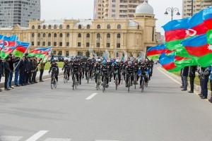 Mədət Quliyev DTX əməkdaşlarıyla birlikdə veloyürüşdə - FOTOLAR