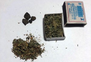 Gömrükdən narkotik keçirmək istəyən şəxs saxlanılıb