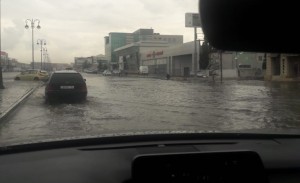Bakı su altında qaldı: Yeni çəkilən Babək prospektinə gəmi lazımdır - VIDEO - FOTO