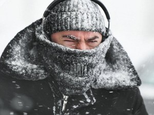 Qazaxıstanda şaxtadan donaraq xəsarət alanlar var