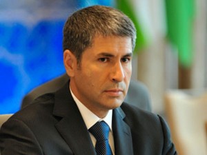 Vilayət Eyvazov: “Polis üzərinə düşən funksiyaları peşəkarlıqla yerinə yetirir”