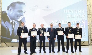 Gənclər bilik yarışına qatılmışdılar