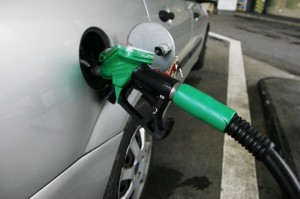 Paytaxtda avtomobil benzini və dizel yanacağının istehsalı artıb
