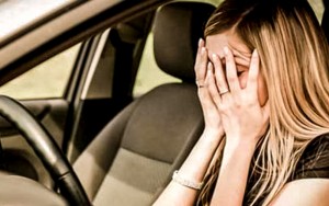 Qadın sürücü yol qəzasında xəsarət alıb - Binəqədidə