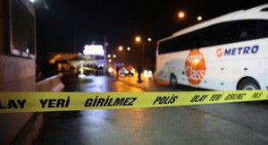 Polisə silahlı hücum edildi: 1 ölü