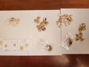 Qanunsuz qızıl zərgərlik məmulatı aşkarlandı - "Sınıq Körpü" postunda