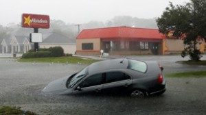 Qasırğa zamanı mağazaları talan edən 5 nəfər həbs olunub