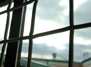 Qaçan 20 məhbusun 10-u güllələndi, 10-u axtarılır