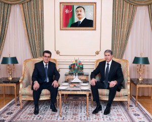 Vilayət Eyvazov Kolumbiya səfirini qəbul etdi 