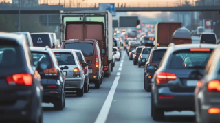 Elektromobillər tıxacların artmasına səbəb olur? 