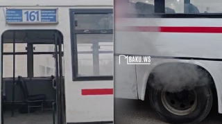 161 nömrəli avtobusda göz gözü görmədi - VİDEO