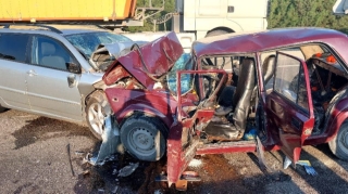 Bakı-Quba yolunda AĞIR QƏZA:  Ata və oğul öldü - FOTO     - YENİLƏNİB