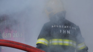 В Баку в двух цехах произошли пожары