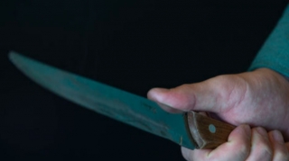 В Баку 21-летнего парня ранили ножом