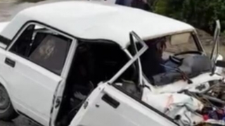 Dəhşətli qəzadan sağ çıxdılar - FOTOLAR 