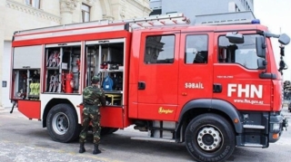 Xəzərdə dalğanın hündürlüyü 6 metrə çatıb - FAKTİKİ HAVA 